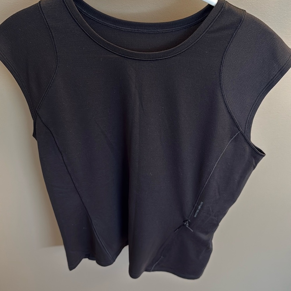 Lululemon Cap Sleeve Hiking Top - Black - Sz 10
